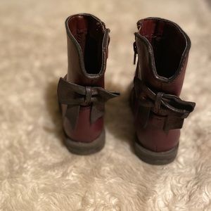 Burgundy cat &Jack boots